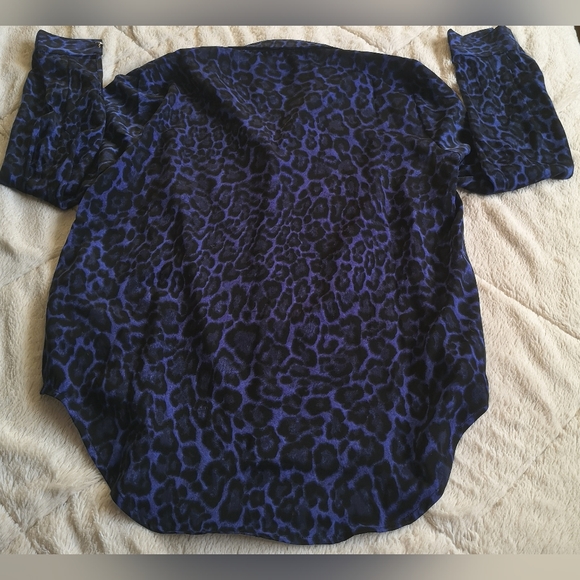 Michael Kors leopard blouse - Picture 5 of 10